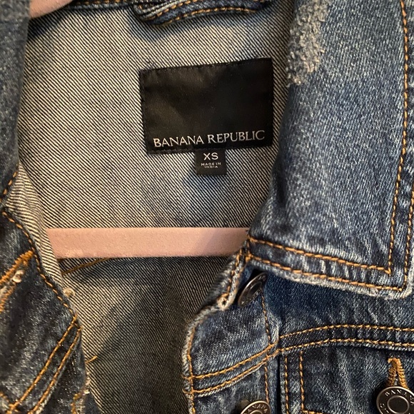 Banana Republic denim jacket - Picture 2 of 3